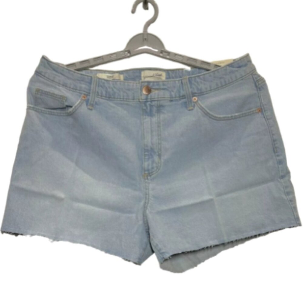 High-Rise Vintage Midi Jean Shorts - **Universal Thread** Light Blue 24W NWT